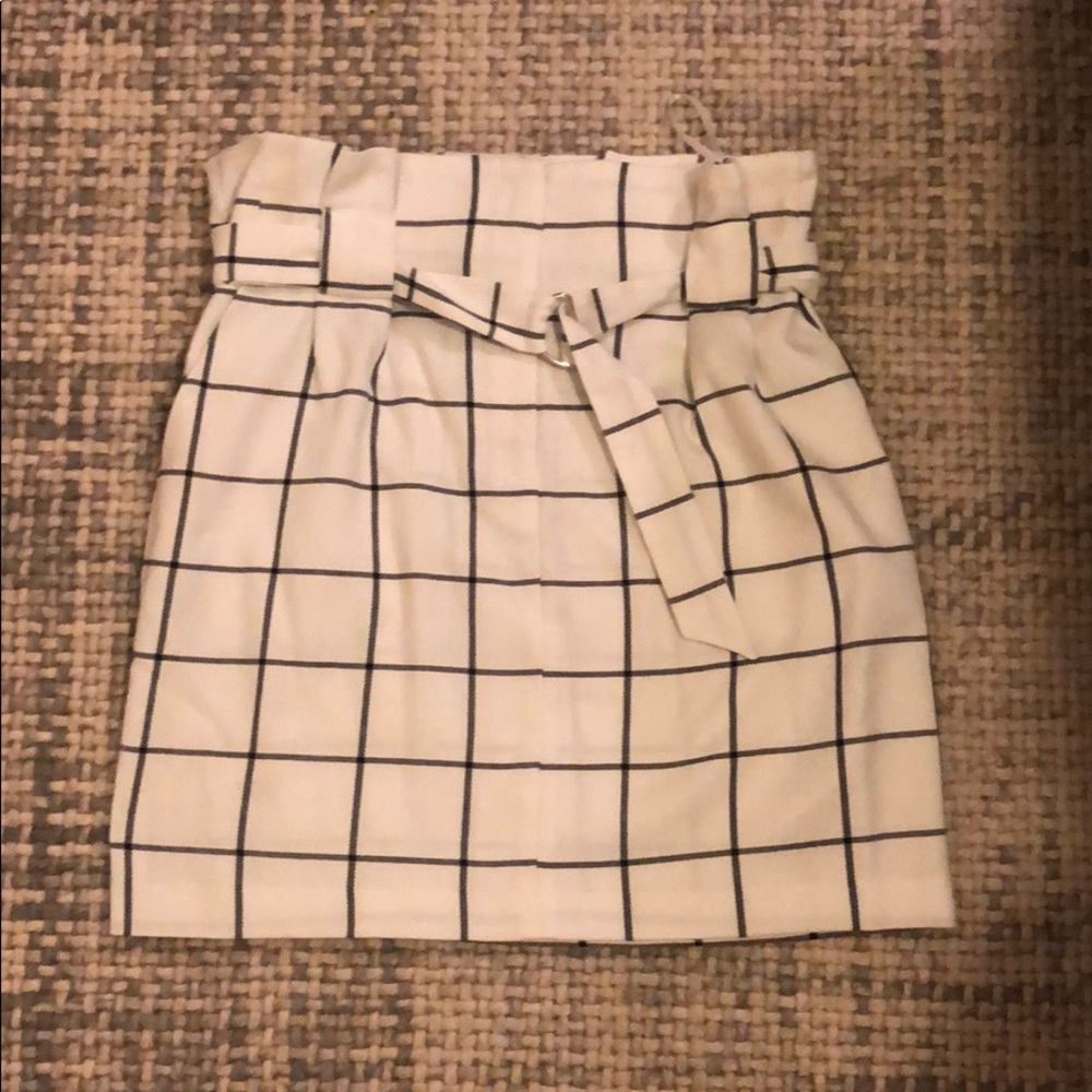 Brand new white checkered skirt | size US 4